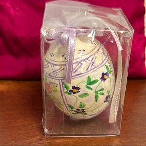 Floral Decorative Hand Painted Egg Ornament NEW